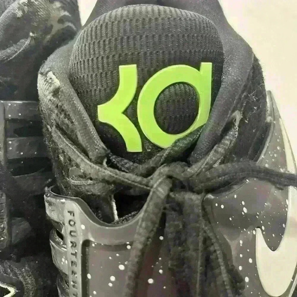 Disney Christmas 2025 Lil Rin Rin Plush Badge Red New